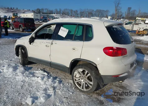 2013 Volkswagen Tiguan Sel z USA, uszkodzony, nr VIN WVGBV3AX1DW617607